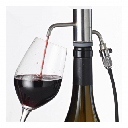 Wein ausgiessen und konservieren